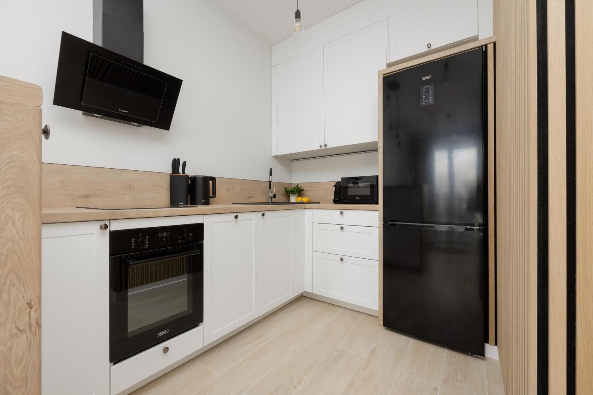 Stylish Apartments With Parking By Noclegi Renters Варшава Экстерьер фото